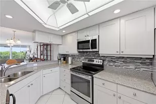 285 Naples Cove Dr, Naples, FL 34110 - Photo 12