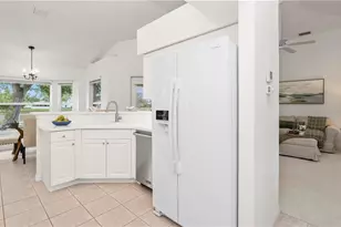 135 Estelle Dr, Naples, FL 34112 - Photo 10