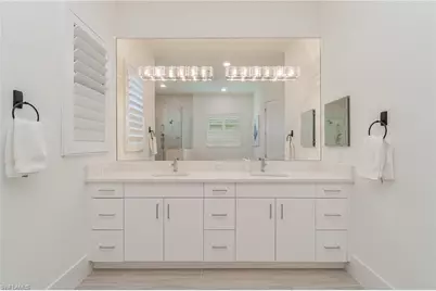 8900 Nevis Way, Naples, FL 34112 - Photo 14