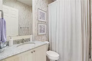 3633 Santaren Ct, Naples, FL 34119 - Photo 18