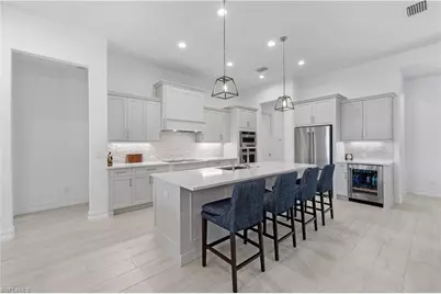 14265 Laguna Springs Ln, Naples, FL 34114 - Photo 4