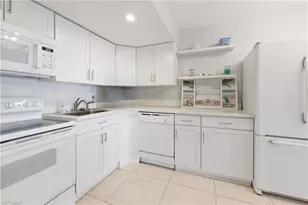 1 Bluebill Ave, Naples, FL 34108 - Photo 16
