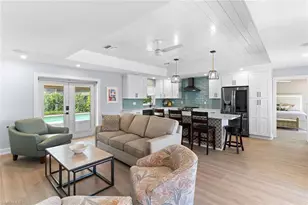 699 99th Ave N, Naples, FL 34108 - Photo 4