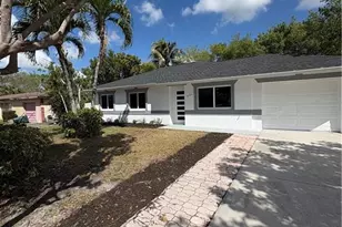 5285 SW 19 Pl, Naples, FL 34116 - Photo 2