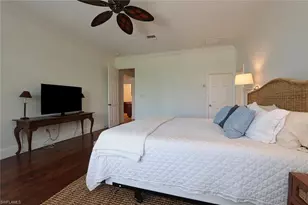 2201 Beacon Ln, Naples, FL 34103 - Photo 16