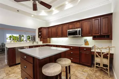 2201 Beacon Ln, Naples, FL 34103 - Photo 10