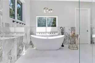 13323 Rosewood Ln, Naples, FL 34119 - Photo 30