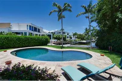 2201 Beacon Ln, Naples, FL 34103 - Photo 34