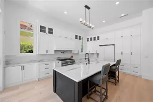 2749 Medallist Ln, Naples, FL 34109 - Photo 8