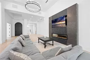 2749 Medallist Ln, Naples, FL 34109 - Photo 4