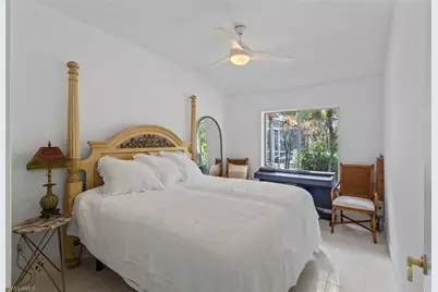 930 Moon Lake Dr, Naples, FL 34104 - Photo 18