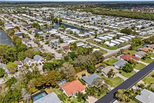 930 Moon Lake Dr, Naples, FL 34104 - Photo 24
