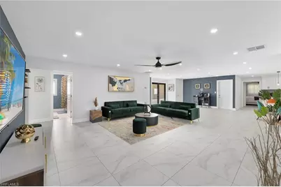 5211 Pocatella Ct, Cape Coral, FL 33904 - Photo 4