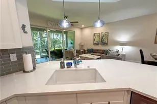 250 Indies Dr, Naples, FL 34114 - Photo 8