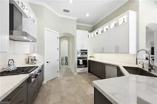 3369 Runaway Ln, Naples, FL 34114 - Photo 8