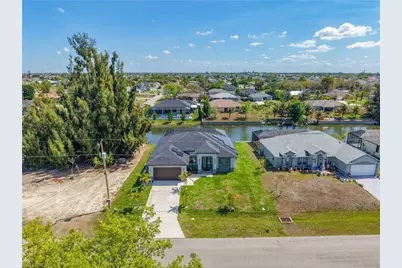 427 NW 7th Ave, Cape Coral, FL 33993 - Photo 8