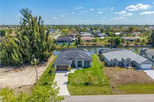 427 NW 7th Ave, Cape Coral, FL 33993 - Photo 8