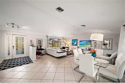 189 Palmetto Dunes Cir, Naples, FL 34113 - Photo 2