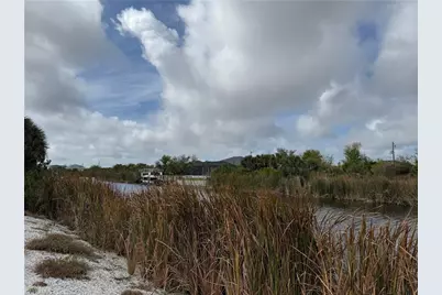 9644 / 9652 Arnaz Cir, Port Charlotte, FL 33981 - Photo 6