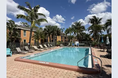 12630 Kenwood Ln #B, Fort Myers, FL 33907 - Photo 2