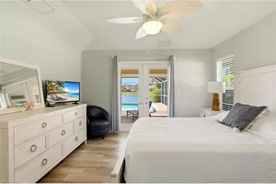 4282 Longshore Way N, Naples, FL 34119 - Photo 20