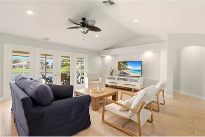 4282 Longshore Way N, Naples, FL 34119 - Photo 6