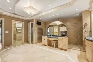 4201 Gulf Shore Blvd N, Naples, FL 34103 - Photo 14