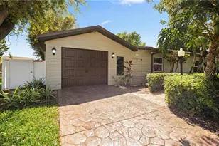 1432 SE 30th St, Cape Coral, FL 33904 - Photo 4