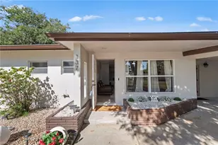 137 Vermont Ave, Fort Myers, FL 33905 - Photo 4