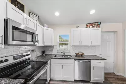 3113 Pebble Ln, Labelle, FL 33935 - Photo 12