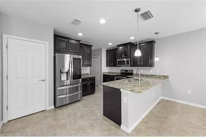 3863 Tilbor Cir, Fort Myers, FL 33916 - Photo 10