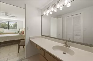 801 River Point Dr, Naples, FL 34102 - Photo 20