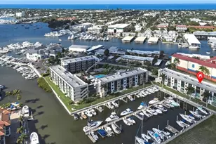 801 River Point Dr, Naples, FL 34102 - Photo 24