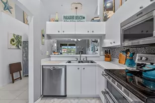 6890 Huntington Lakes Cir, Naples, FL 34119 - Photo 6