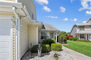 153 Bristol Ln, Naples, FL 34112 - Photo 4