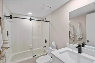 153 Bristol Ln, Naples, FL 34112 - Photo 18