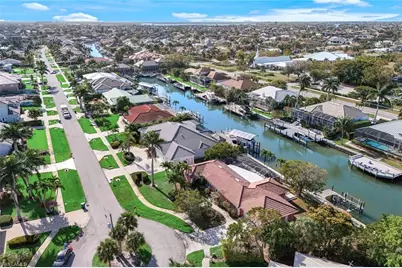 358 Grapewood Ct, Marco Island, FL 34145 - Photo 8