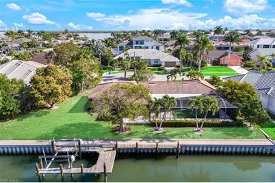 358 Grapewood Ct, Marco Island, FL 34145 - Photo 2