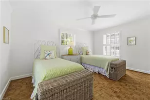 2700 Lantern Ln, Naples, FL 34102 - Photo 12