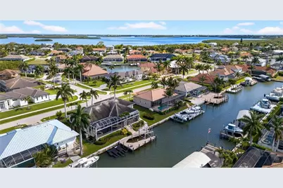 140 Starfish Ct, Marco Island, FL 34145 - Photo 42