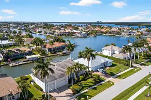 140 Starfish Ct, Marco Island, FL 34145 - Photo 38