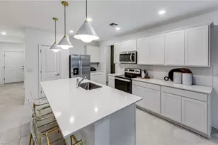 1561 Lake Jessup Cir, Cape Coral, FL 33909 - Photo 8