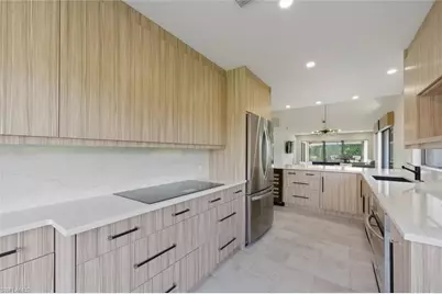 909 Reef Point Cir, Naples, FL 34108 - Photo 1