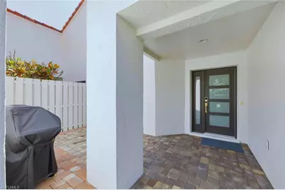 909 Reef Point Cir, Naples, FL 34108 - Photo 34