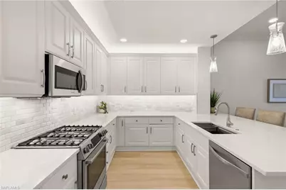 9213 Museo Cir #103, Naples, FL 34114 - Photo 6