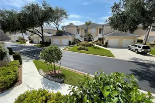 440 Wiggins Lake Ct, Naples, FL 34110 - Photo 2