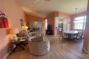 2021 Crestview Way, Naples, FL 34119 - Photo 2