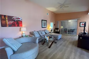 2021 Crestview Way, Naples, FL 34119 - Photo 4