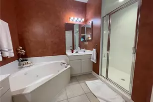 2021 Crestview Way, Naples, FL 34119 - Photo 18