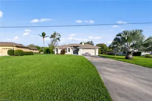 4724 Riverside Dr, Estero, FL 33928 - Photo 2